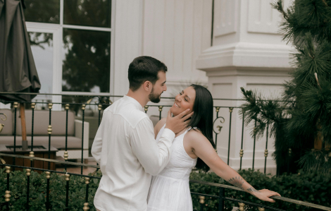 Giữ gia đình hay tự cứu mình?