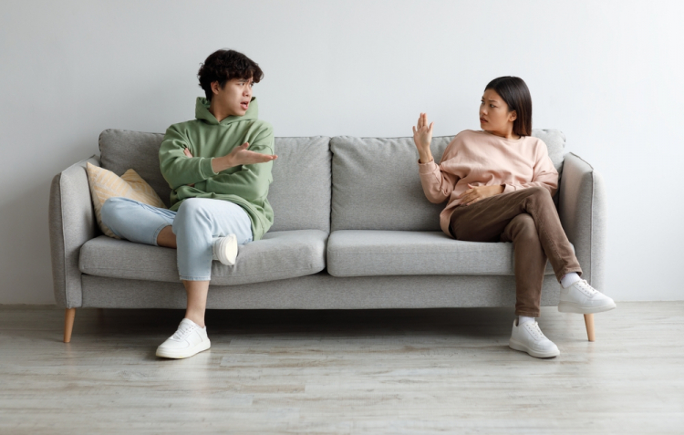 Vợ chồng ai mệt hơn ai?