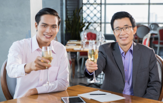 Mất niềm tin vào hôn nhân khi bố chia sẻ bí mật chưa từng yêu mẹ