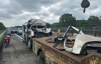 Tai nạn trên cao tốc Đà Nẵng-Quảng Ngãi vì không có trạm dừng nghỉ, tài xế phải lái xe liên tục?