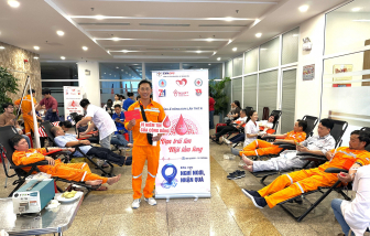 Tuần lễ hồng EVN - Khi những giọt máu hồng tiếp tục thắp sáng nghĩa tình người thợ điện Khánh Hòa