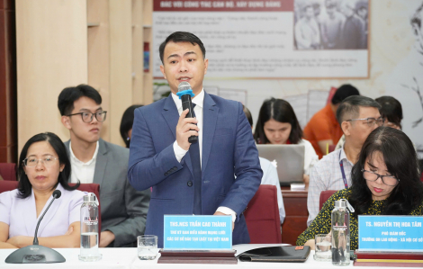 Sinh viên học ra không biết làm văn bản, soạn hợp đồng