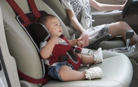 Thống nhất xe khách, xe taxi không cần lắp ghế trẻ em