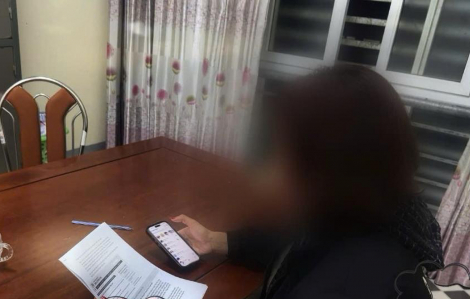 Bị người yêu qua mạng dọa tung ảnh “nóng”, ép chuyển 4 tỉ đồng