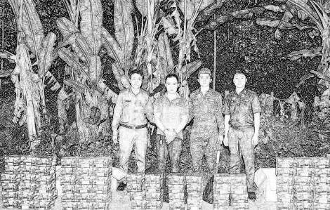 Tài xế taxi vận chuyển 144kg pháo lậu