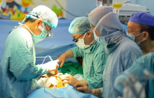 Bệnh viện Nhi Đồng 2: Thực hiện thành công hơn 50 ca ghép gan, 37 ca ghép thận trẻ em