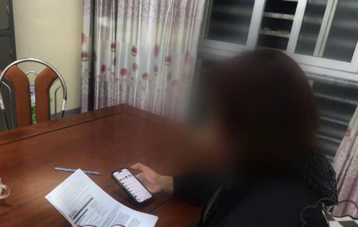 Bị người yêu qua mạng dọa tung ảnh “nóng”, ép chuyển 4 tỉ đồng