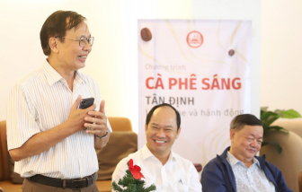 Chó mèo thả rông làm 'nóng' buổi cà phê đặc biệt của phường Tân Định