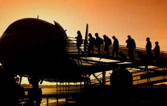 Hành khách đi máy bay hít phải lượng bụi siêu mịn cực cao