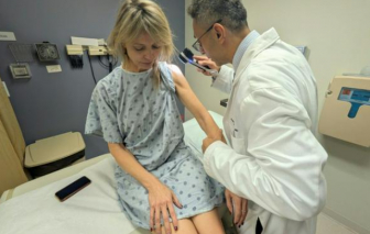 Giường tắm nắng làm tăng gấp 3 nguy cơ ung thư da