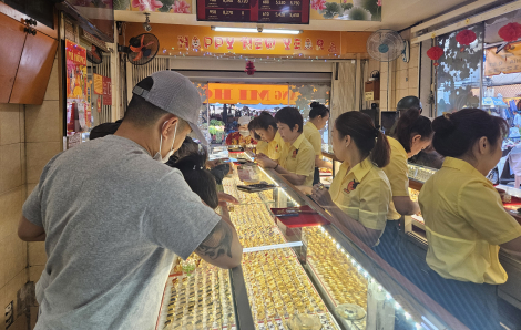 Giá vàng lập đỉnh mới