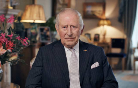 Vua Charles III chia sẻ gì về quá trình điều trị ung thư của mình?