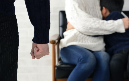 Tố cáo bạo lực gia đình chỉ khó khi người tố cáo cảm thấy mình đơn độc