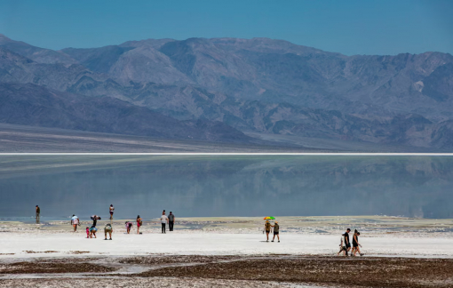 Hồ nước cổ đại tái xuất hiện giữa sa mạc nóng nhất Bắc Mỹ