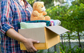 Chồng biến nhà thành... vựa ve chai