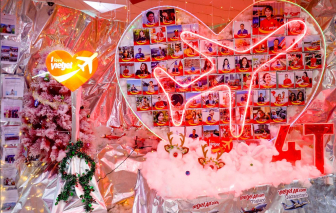 Rực rỡ sắc màu lễ hội Giáng sinh tại Văn phòng Vietjet