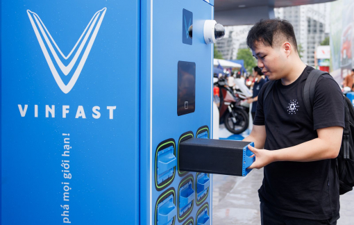 Đề xuất lắp đặt 20.000 tủ đổi pin xe máy điện ở TPHCM