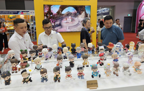 Hộp mù thế hệ mới, quái cute... đổ bộ thị trường đồ chơi