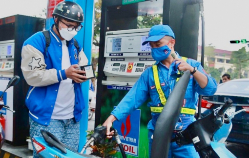 Giá xăng giảm về dưới 20.000 đồng/lít