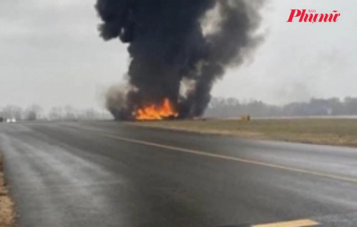 Hiện trường thảm kịch rơi máy bay khiến 7 người thiệt mạng tại Mỹ