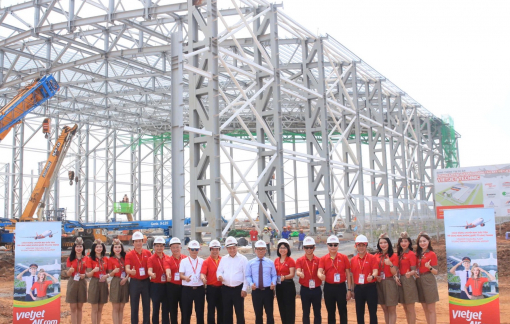 Vietjet cất nóc hangar chuẩn quốc tế, khai trương chuyến bay tới Cảng Hàng không quốc tế Long Thành