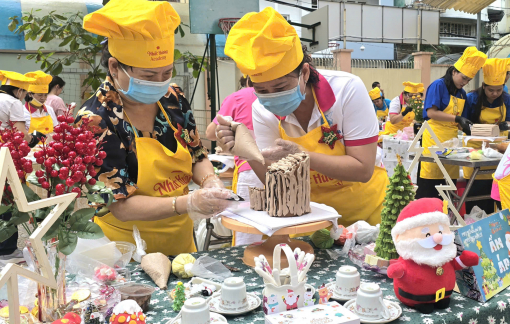 Món quà Giáng sinh ngọt ngào cho trẻ em khó khăn tại phường Bàn Cờ