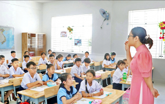 Thống nhất sách giáo khoa, học sinh giảm áp lực học hành