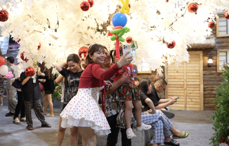 Xóm đạo Gò Vấp rực rỡ sắc màu Giáng sinh