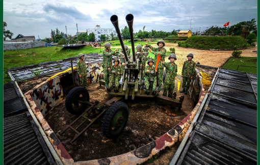 80 năm hào khí miền Đông