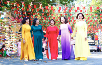 Con đường nón lá độc đáo giữa lòng đô thị