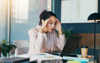 Khi tình yêu công việc trở thành áp lực vô hình