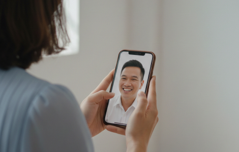 Chồng thường xuyên đi làm xa nhà, vợ có nên cảnh giác?