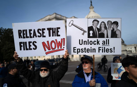 Tổng thống Donald Trump đưa ra bình luận đầu tiên về hồ sơ vụ án Jeffrey Epstein