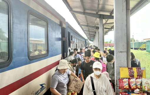 Hàng ngàn vé tàu tết được bán bổ sung