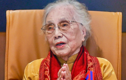 Nguyên Phó Chủ tịch nước Nguyễn Thị Bình là đại biểu cao tuổi nhất dự Đại hội Thi đua yêu nước toàn quốc