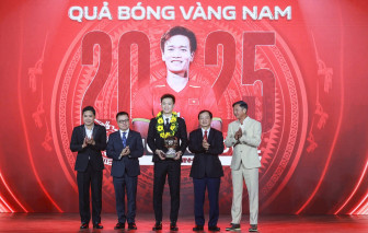 Tiền vệ Nguyễn Hoàng Đức giành cú đúp danh hiệu tại Quả bóng vàng Việt Nam năm 2025
