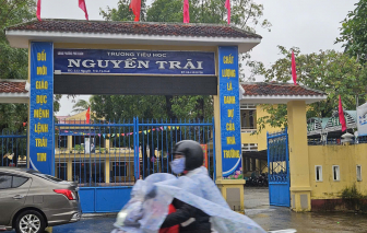 TP Huế: Nhiều học sinh nôn ói, đau bụng trong lúc ăn trưa tại trường