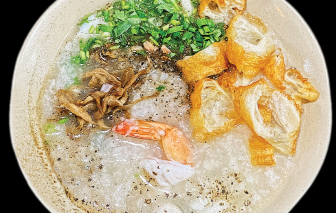 Cháo đêm hải sản