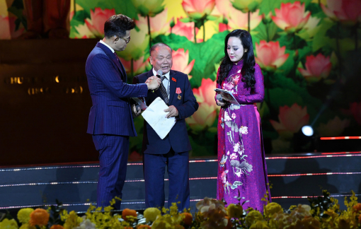 Từ chiếc máy vò chè “tự vẽ” đến "đầu tự dẫn" tên lửa - kết tinh của tinh thần lao động, sáng tạo