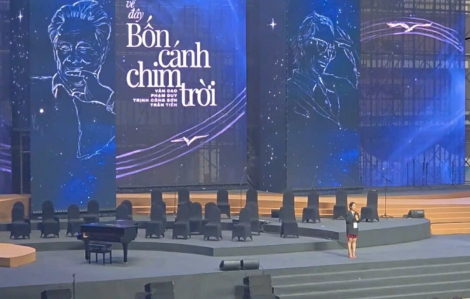 Cục trưởng Xuân Bắc nói gì khi show ‘Về đây bốn cánh chim trời’ bị hoãn đột ngột?