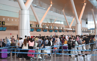 Dụ kiến cao điểm Tết Dương lịch, sân bay Tân Sơn Nhất phục vụ 135.000 lượt khách/ngày