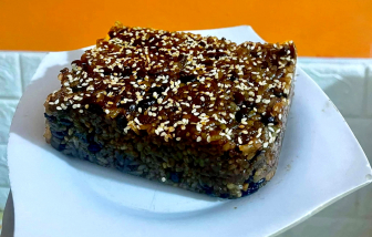 Ở xa càng thèm nhớ xôi đường