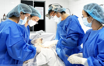 Trả giá đắt vì bơm silicon để làm đẹp “siêu tốc”