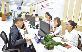 Vận hành Trung tâm Phục vụ hành chính công TPHCM: Người dân được lợi gì?