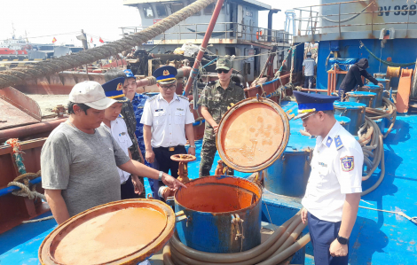 Cảnh sát biển phát hiện tàu chở 230.000 lít dầu DO trái phép