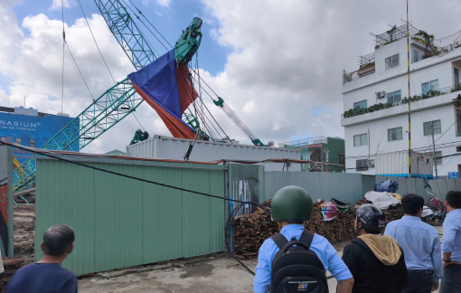 Đà Nẵng: Gãy cần cẩu công trình nhà cao tầng làm sập tường Bảo tàng Điêu khắc Chăm