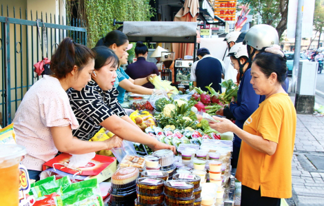 Phiên chợ đặc biệt làm điểm tựa cho phụ nữ khởi nghiệp