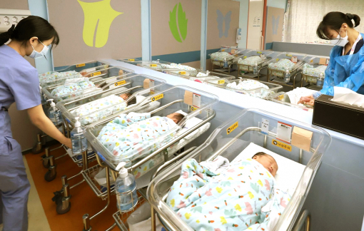 Khuyến sinh là nhiệm vụ sống còn