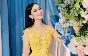 Hà Phương hát mừng đám cưới kim cương của cha mẹ chồng