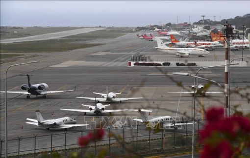 FAA cấm máy bay dân dụng Mỹ bay qua không phận Venezuela